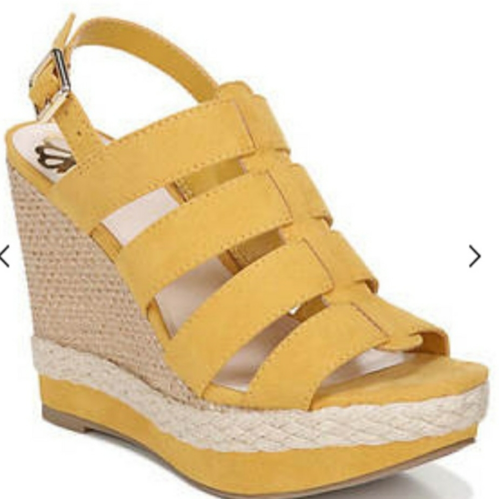 NWT Fergalicious Violet Wedges Size 6